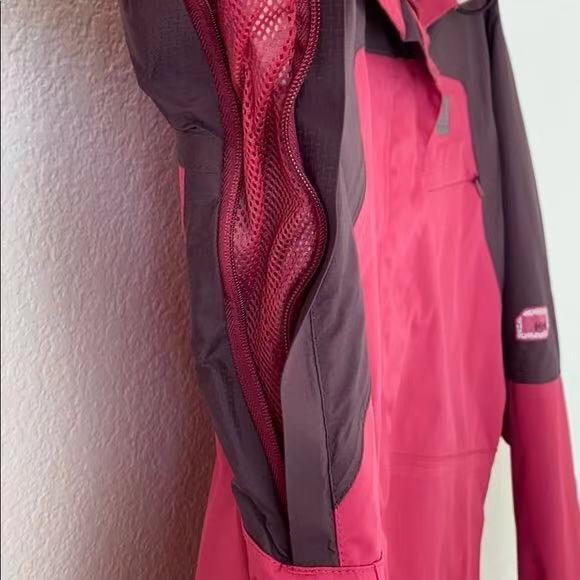 Helly Hansen ski jacket with removable vest - Picture 5 of 13